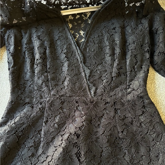 WAYF Black Lace Long Sleeve Deep V Floral Lace Mini Dress Size S - Picture 13 of 16